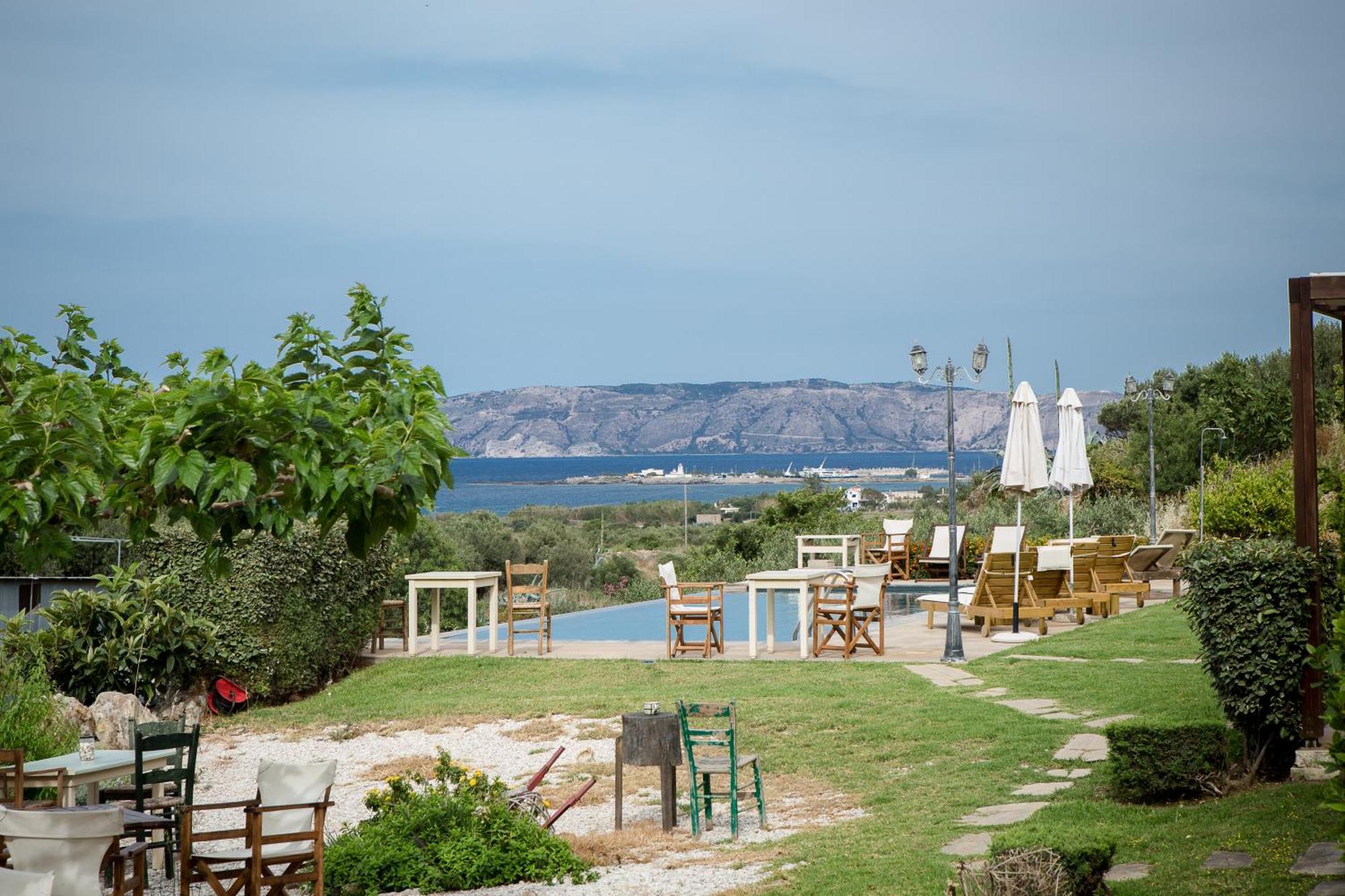 Agarathos Traditional Rooms With Pool Kalivianí Exterior foto