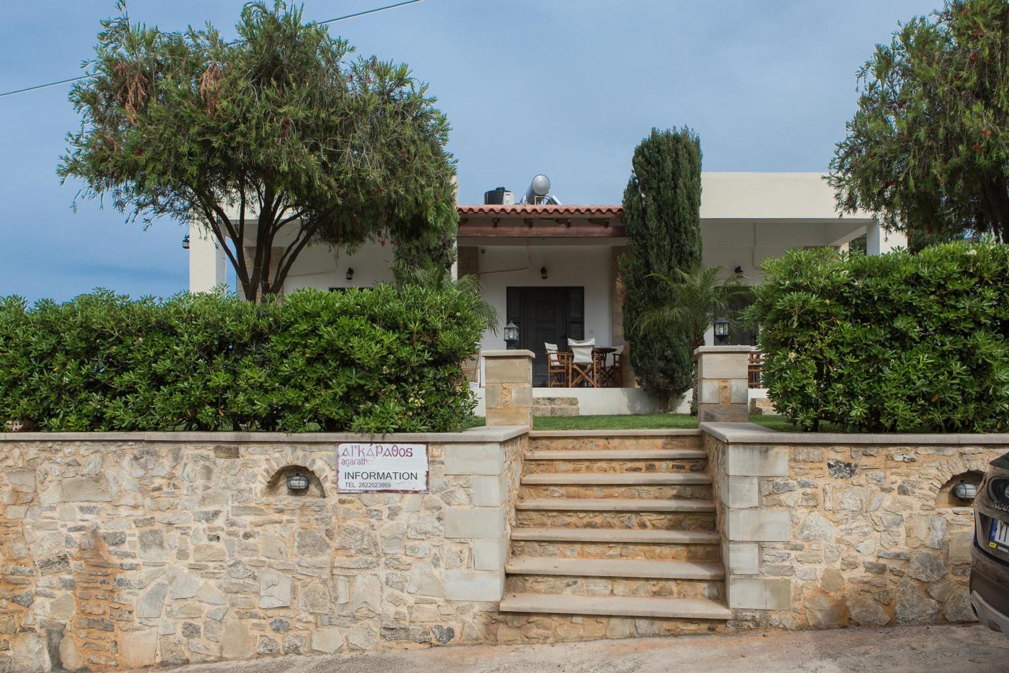 Agarathos Traditional Rooms With Pool Kalivianí Exterior foto